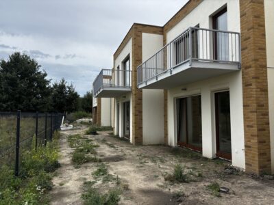 3 pokojowe z ogródkiem i 2 miejscami postojowymi