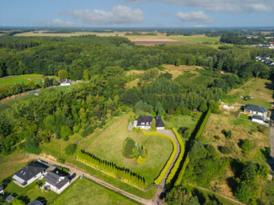 Rezydencja na działce 1,45 ha Nowogard