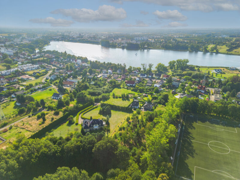 Rezydencja na działce 1,45 ha Nowogard