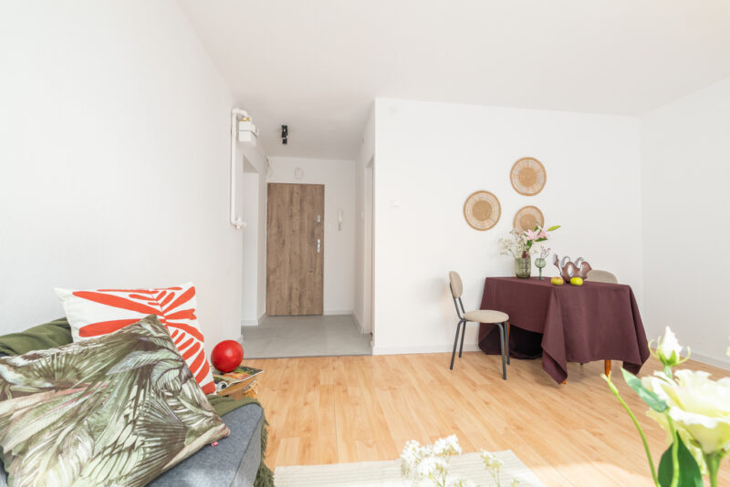 3 pokoje | 61 m² | Nowe Miasto | Spółdzielczo - własnościowe