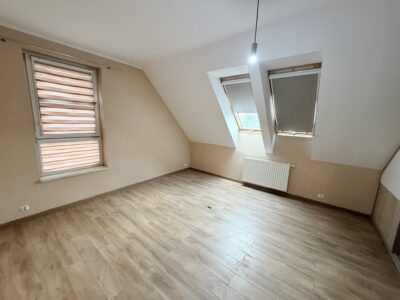 Przecław 3 pokojowe na I piętro, balkon, cegła
