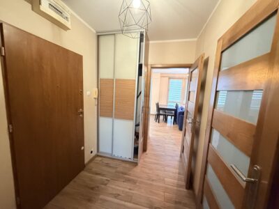 Przecław 3 pokojowe na I piętro, balkon, cegła