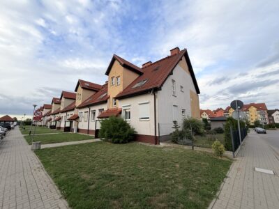 Przecław 3 pokojowe na I piętro, balkon, cegła