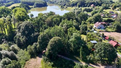 Działka 3206 m² przy jeziorze z WZ