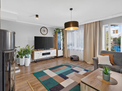 SKRAJNY SZEREGOWIEC 184 m² -DZIAŁKA 316 m² |