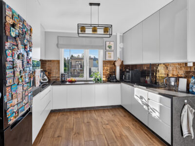 SKRAJNY SZEREGOWIEC 184 m² -DZIAŁKA 316 m² |