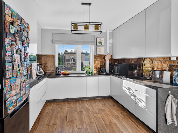 SKRAJNY SZEREGOWIEC 184 m² -DZIAŁKA 316 m² |