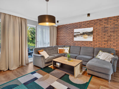 SKRAJNY SZEREGOWIEC 184 m² -DZIAŁKA 316 m² |