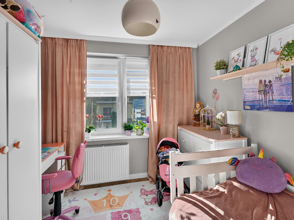 SKRAJNY SZEREGOWIEC 184 m² -DZIAŁKA 316 m² |
