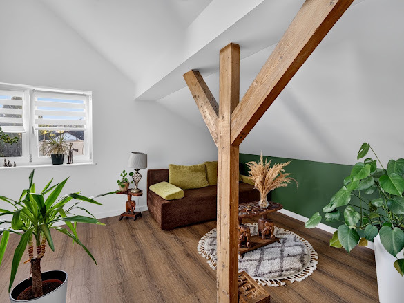 SKRAJNY SZEREGOWIEC 184 m² -DZIAŁKA 316 m² |
