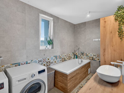 SKRAJNY SZEREGOWIEC 184 m² -DZIAŁKA 316 m² |