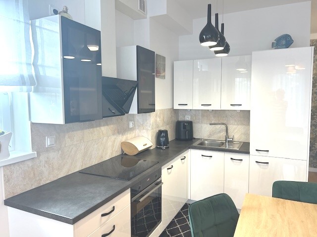 Apartament 61m2, m.post., kom. lokat., 2 balkony