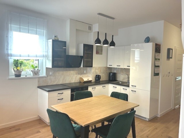Apartament 61m2, m.post., kom. lokat., 2 balkony