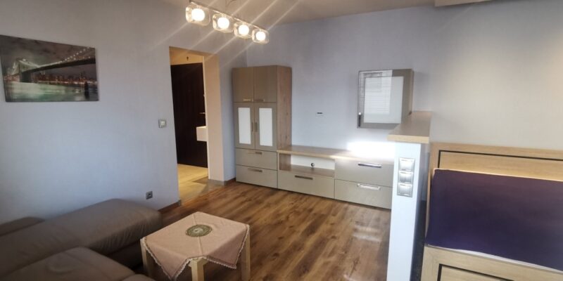 Apartament 36 m2 z balkonem, w centrum