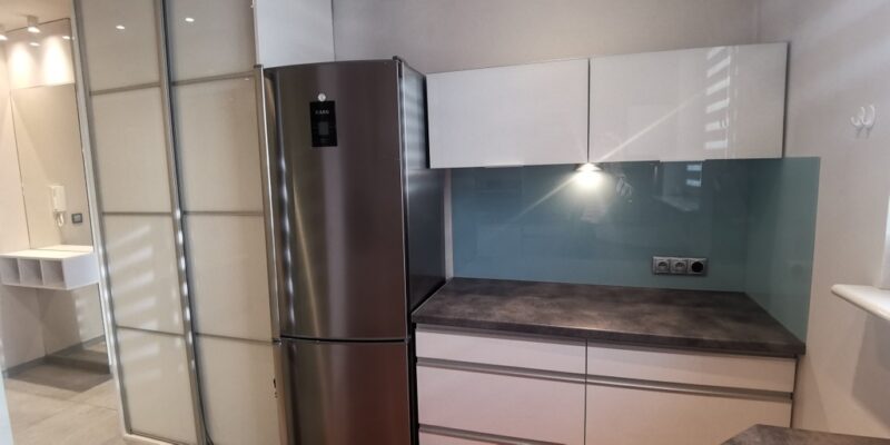 Apartament 36 m2 z balkonem, w centrum
