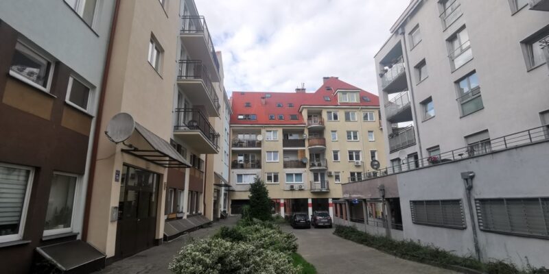 Apartament 36 m2 z balkonem, w centrum