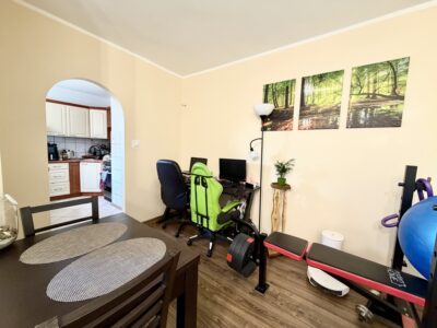 Duża kawalerka z sypialnią i balkonem os. Majowe