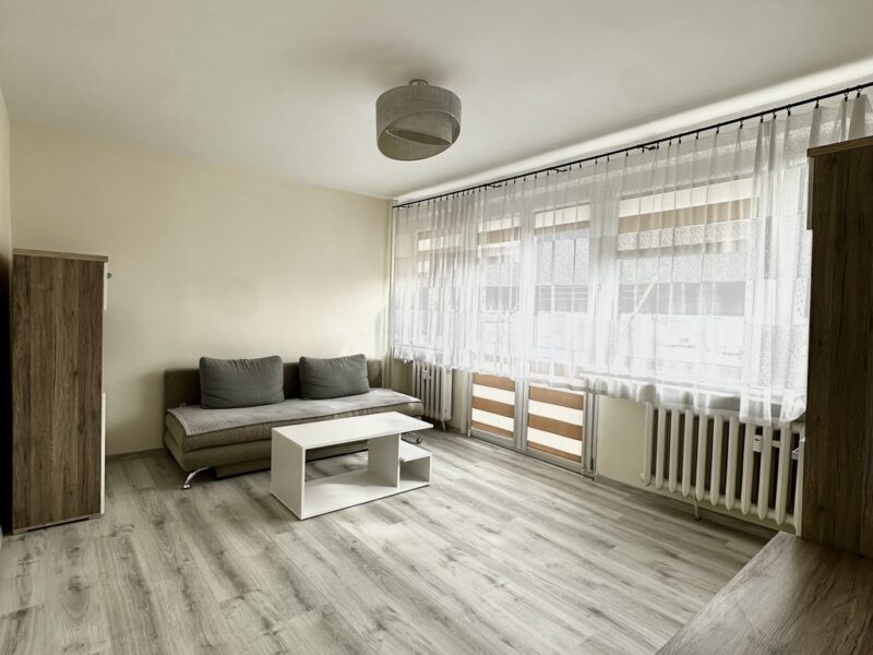 2 pokoje, 38, 3 m², wysoki blok, 8 piętro, winda