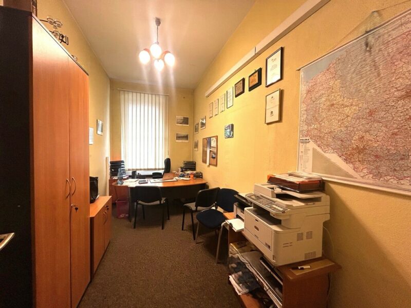 Lokal z wejściem z ulicy