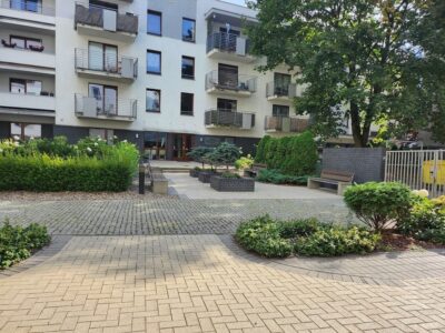 Mieszkanie 3 pokojowe z balkonem, windą i garażem