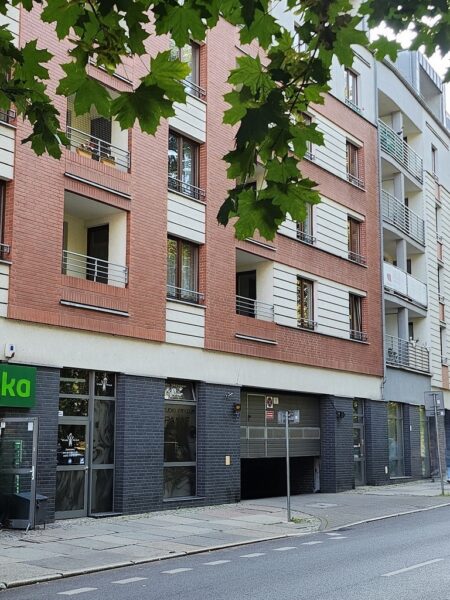Mieszkanie 3 pokojowe z balkonem, windą i garażem