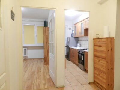 Mieszkanie na wynajem- 3 pokoje, balkon.