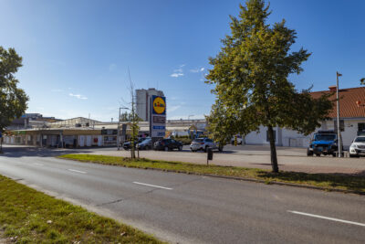 2 pokoje | Ogródek | Garaż | 2 piwnice