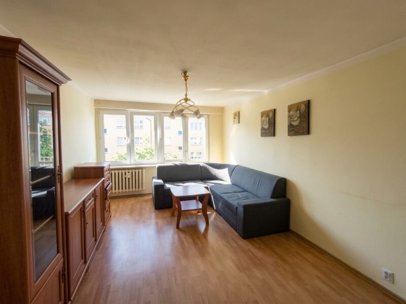 2 pokoje 46 m² z osobną kuchnią