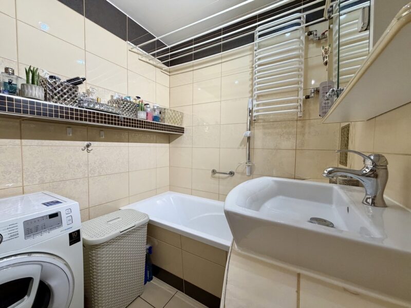 Komfortowe mieszkanie 3 pokojowe z balkonem