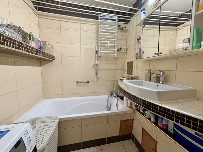 Komfortowe mieszkanie 3 pokojowe z balkonem