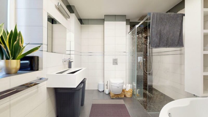 Dom 250 m² z garażem i działką inwestycyjną 2,36 h