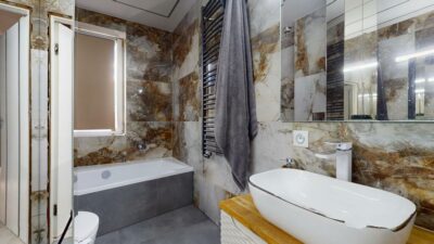 Dom 250 m² z garażem i działką inwestycyjną 2,36 h