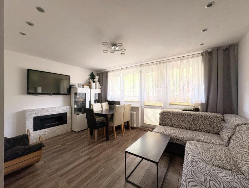3 Pokoje I Balkon I Parter I Osiedle Przyjaźni