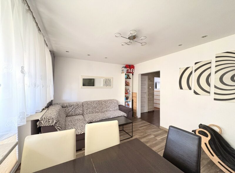 3 Pokoje I Balkon I Parter I Osiedle Przyjaźni