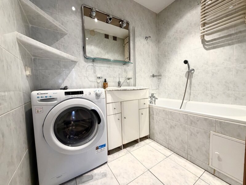 Spółdzielcze Własnościowe/2 pok. 42m2/ Ul. Szafera