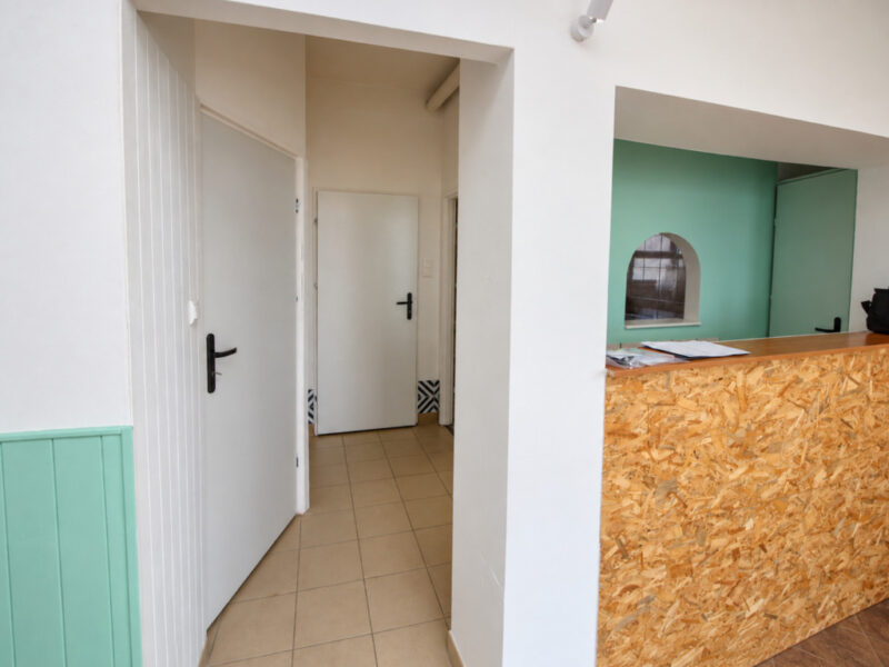 Lokal z potencjałem na mieszkanie – 86 m² | Al. Gryfa | STARGARD