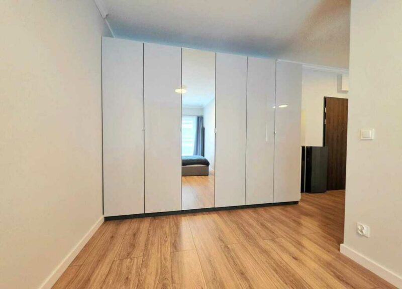 2 pokojowy apartament przy Bulwarach - stan idealny!