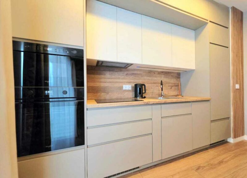 2 pokojowy apartament przy Bulwarach - stan idealny!