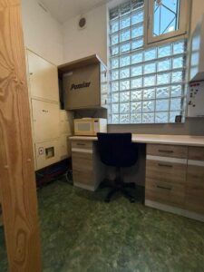 Na wynajem ,lokal biurowo-handlowy 352,9 m² – Police