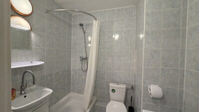 Przytulna kawalerka z balkonem + piwnica | ul. Seledynowa (Os. Bukowe)