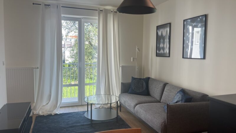 2-pokojowy apartament, balkon, miejsce garażowe.