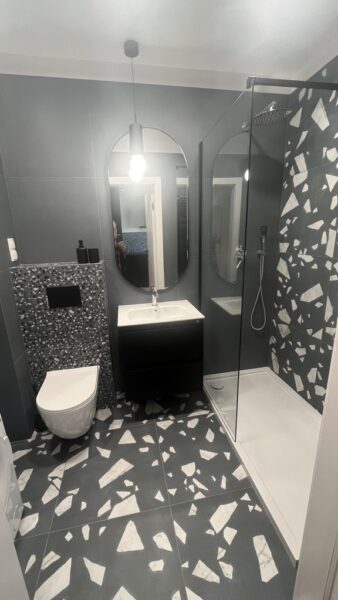 2-pokojowy apartament, balkon, miejsce garażowe.