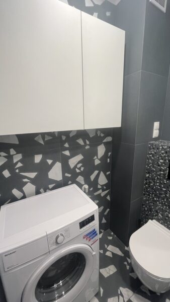 2-pokojowy apartament, balkon, miejsce garażowe.