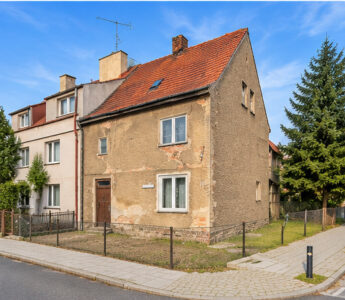 DOM Z POTENCJAŁEM | 289 m² DZIAŁKI | STAW BRODOWSKI 100 m