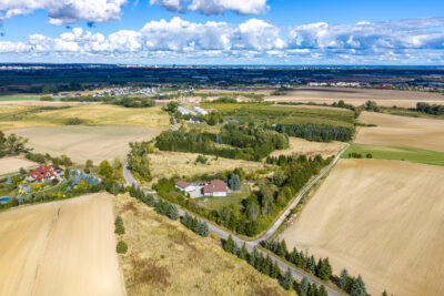 Dom 250 m² z garażem i działką inwestycyjną 2,36 h
