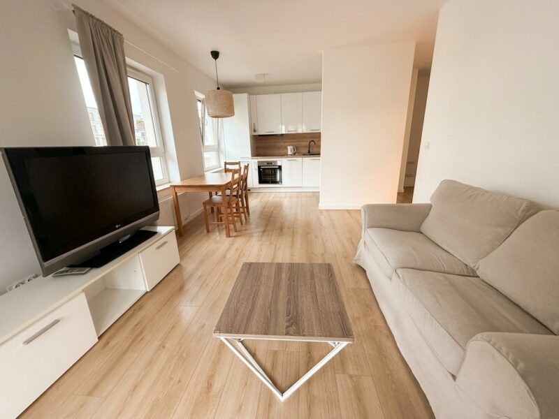 Mieszkanie 42 m², 2 pokoje, winda, komórka