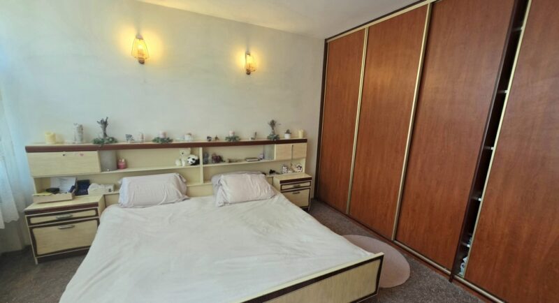 Wyjątkowe, 5-pokojowe mieszkanie w przedwojennej kamienicy, balkon.