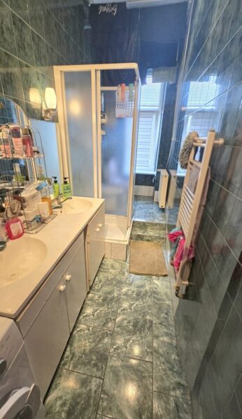 Wyjątkowe, 5-pokojowe mieszkanie w przedwojennej kamienicy, balkon.