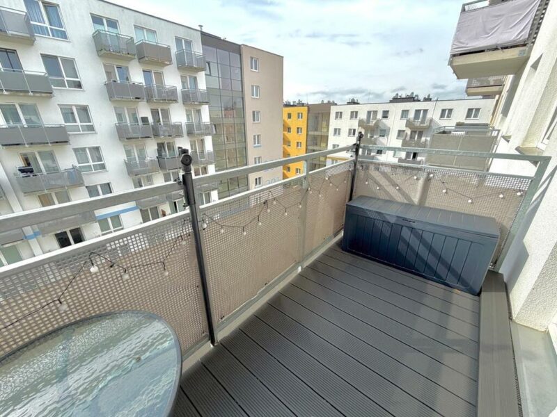 Potulicka, 2 pok, winda +balkon + kom. lokatorska