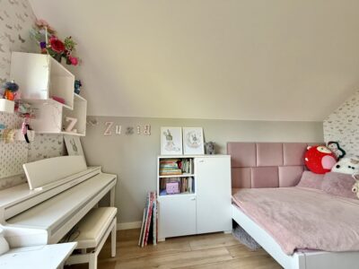 Dom wolnostojący w Szczecinie 5 pokoi, ogród, miejsce na dwa auta.